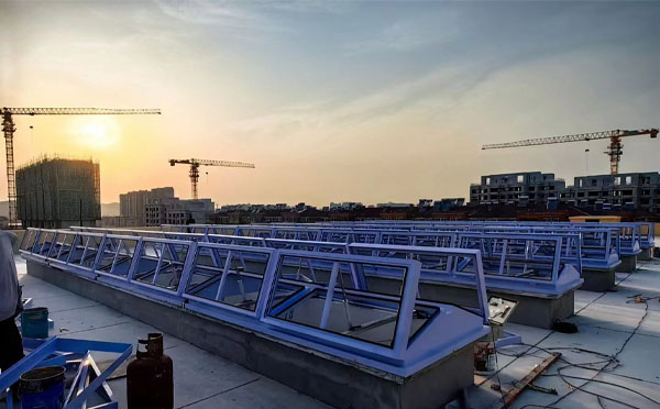 消防靖远排烟窗工作原理