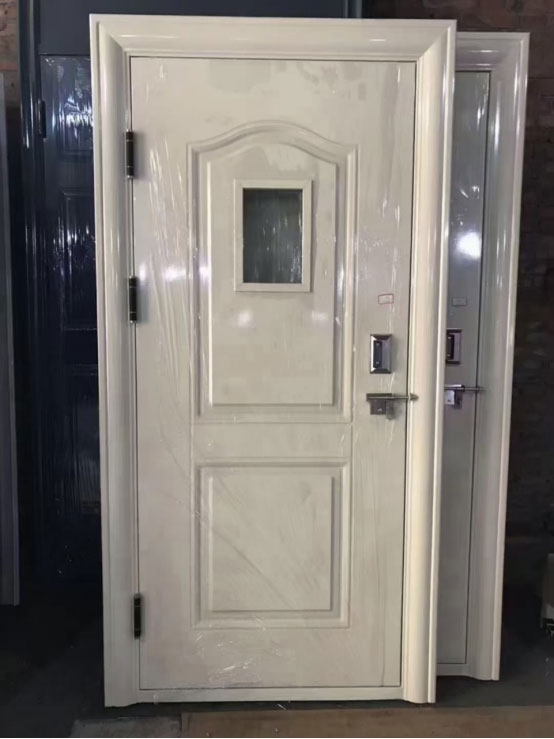 靖远学校教室门