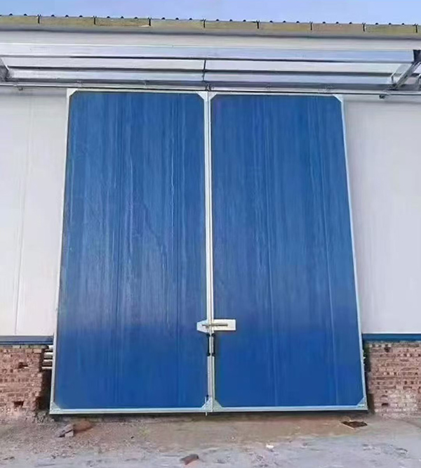 靖远工业门在大型仓储物流通道中的应用实例